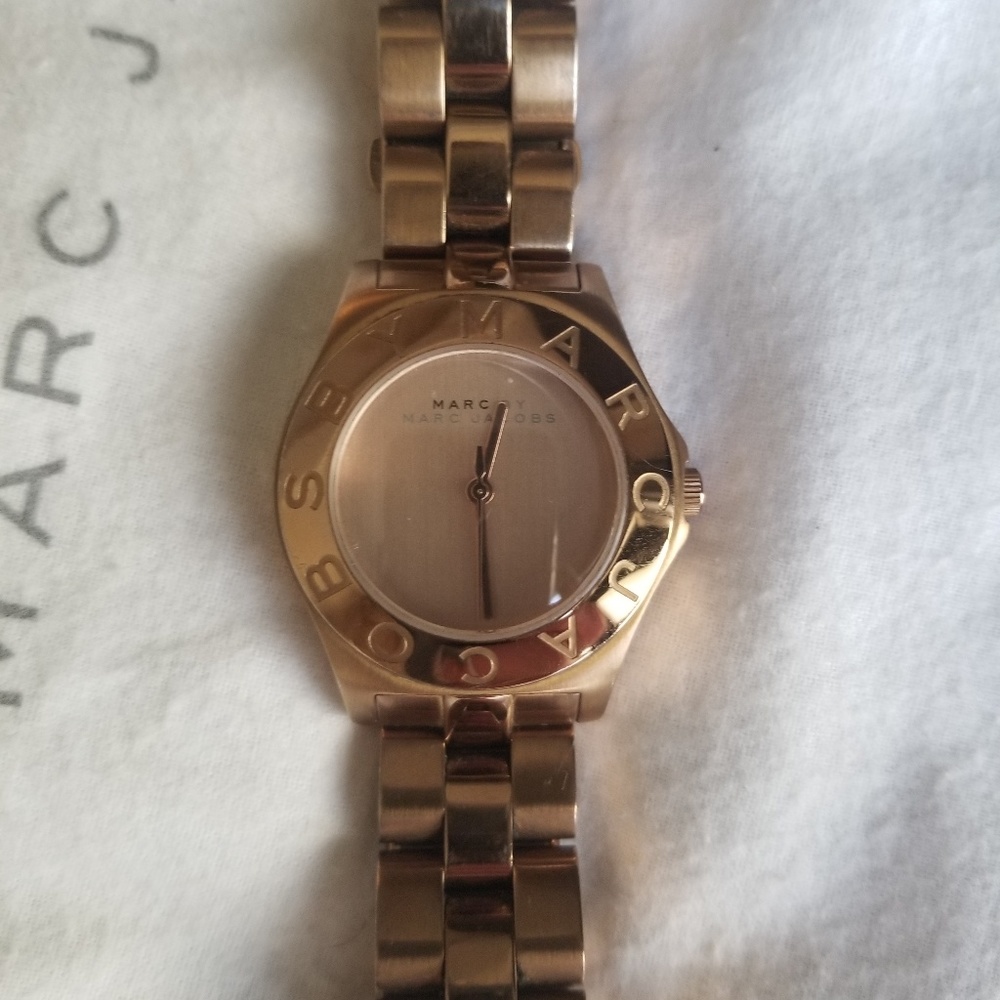 Watch - Picture 2 of 4